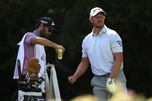 Rules of Golf Review: A tour pro used powder to keep his hands dry on the grip. Is that legal?
