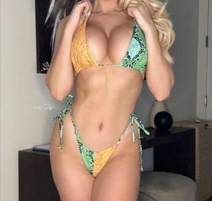 Top Hottest Photos Of Paige Spiranac On A Course